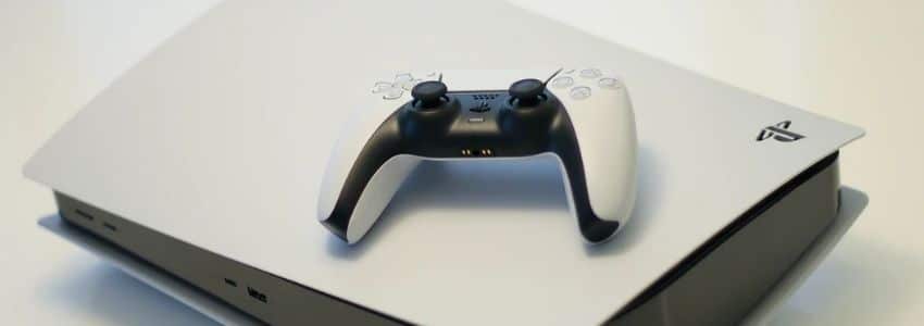 Nu tjener Sony penge på at sælge PS5